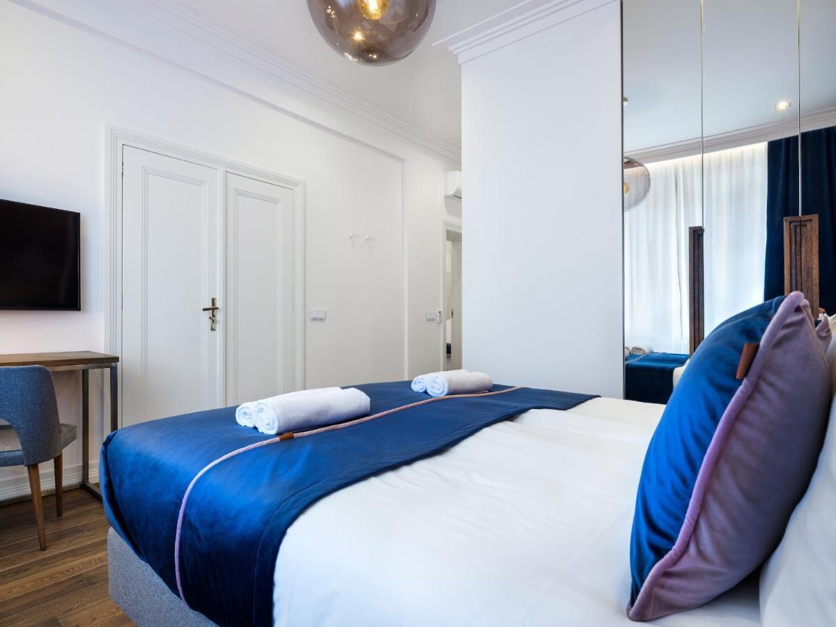 Tyzenhauz Grand Apartaments Краков Экстерьер фото