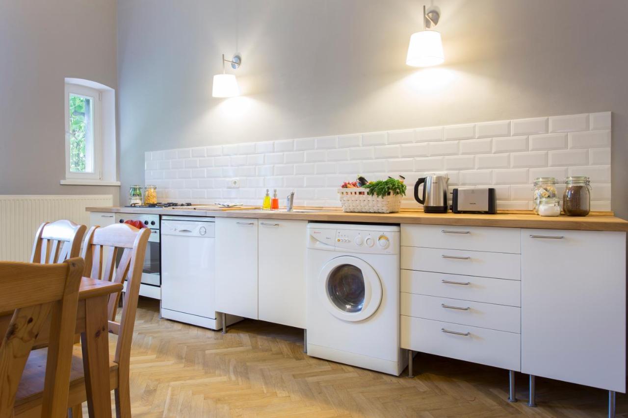 Tyzenhauz Grand Apartaments Краков Экстерьер фото