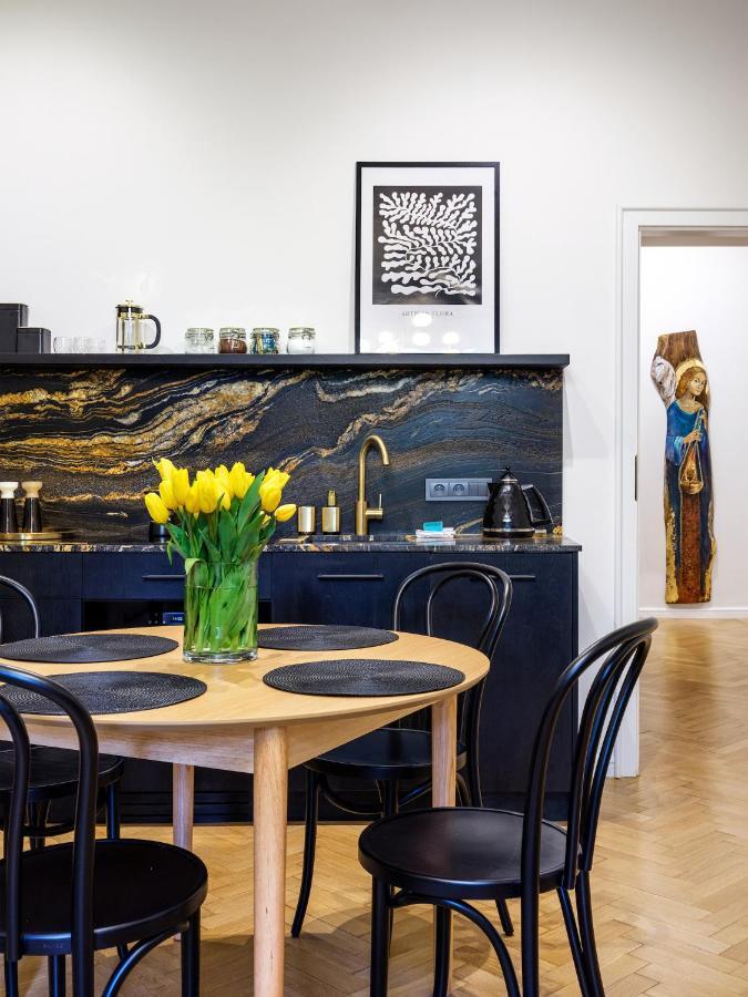 Tyzenhauz Grand Apartaments Краков Экстерьер фото