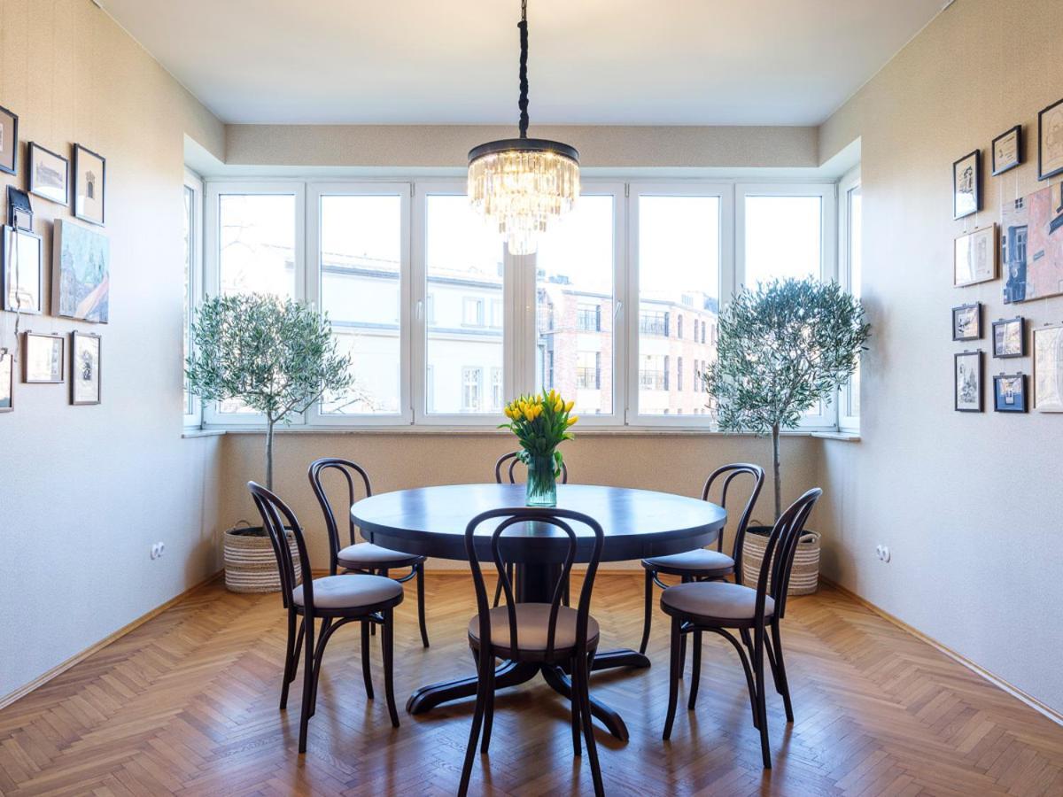 Tyzenhauz Grand Apartaments Краков Экстерьер фото