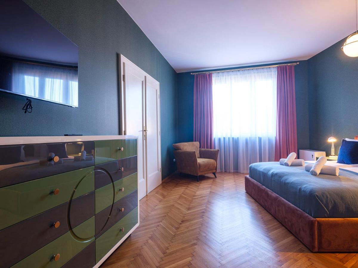 Tyzenhauz Grand Apartaments Краков Экстерьер фото