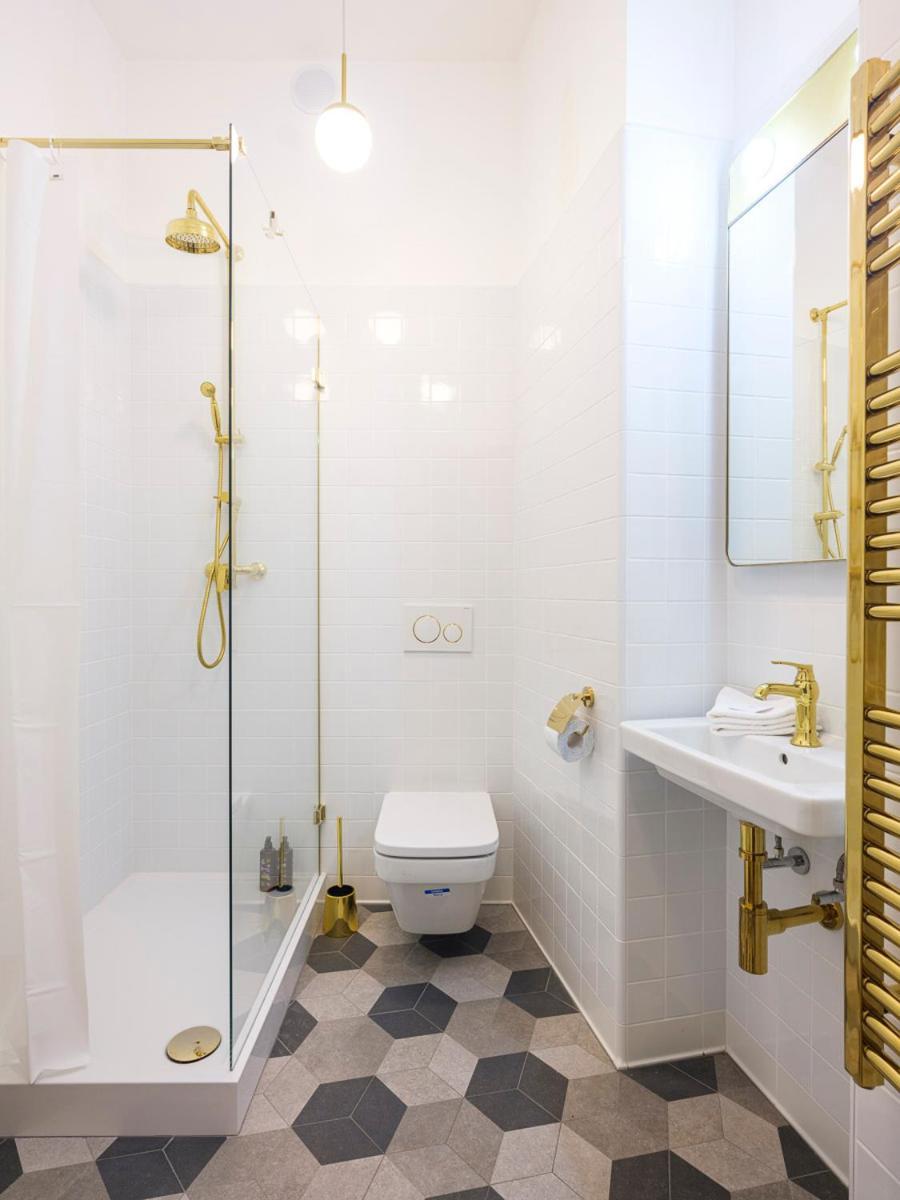 Tyzenhauz Grand Apartaments Краков Экстерьер фото